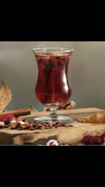 استکان کمرباریک پایه دار پاشاباغچه